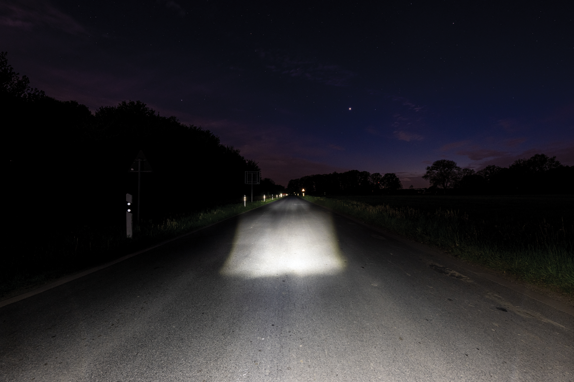 AXA DWN 50 USB FRONT