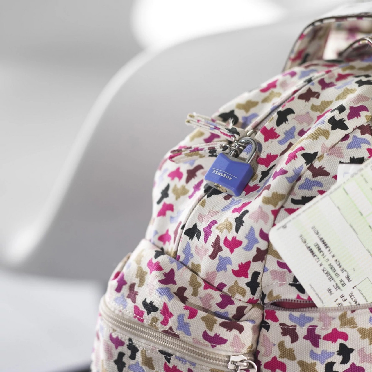 Master Lock Vorhangschloss 9120EURQCOL mit massivem Aluminiumgehäuse und Abdeckung, 4 Stück gleichsc